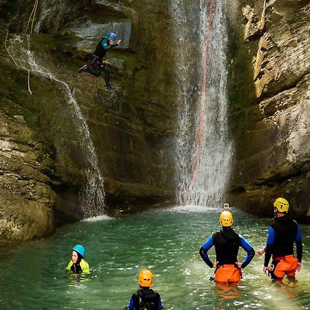 Le Bleu Du Lac 3 Etoiles - Secteur Recherche, Calme & Familiale, A 300M Du Lac & De La Vieille Ville, Garage Prive Annecy Ngoại thất bức ảnh