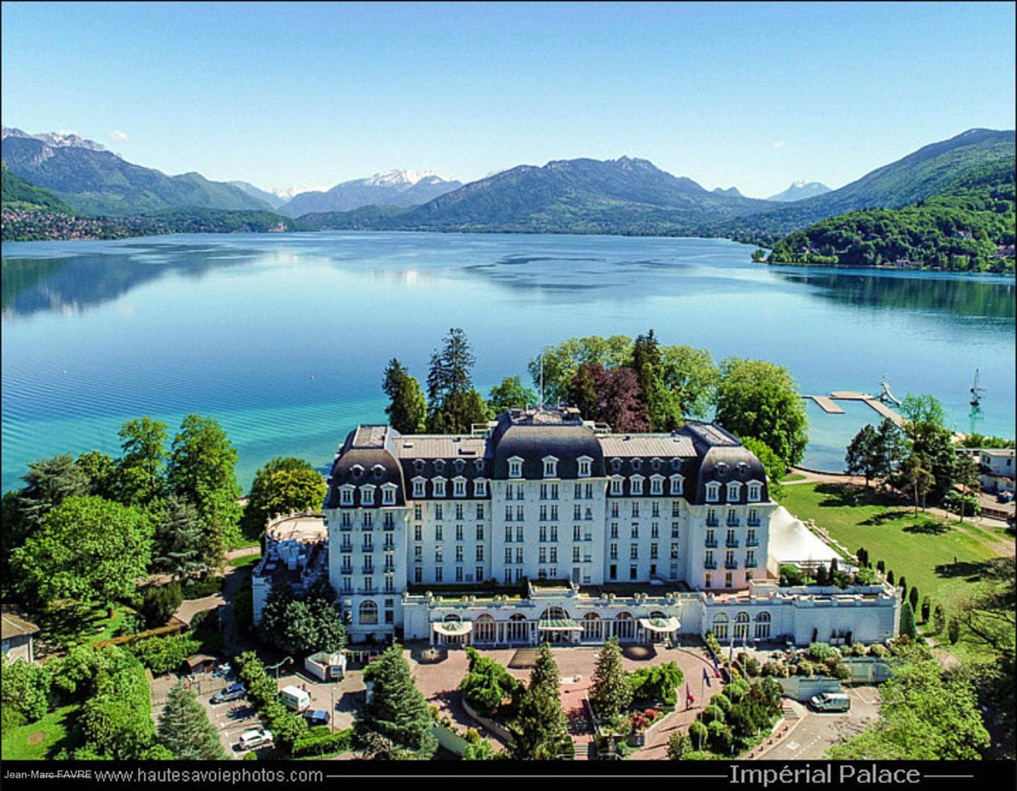 Le Bleu Du Lac 3 Etoiles - Secteur Recherche, Calme & Familiale, A 300M Du Lac & De La Vieille Ville, Garage Prive Annecy Ngoại thất bức ảnh